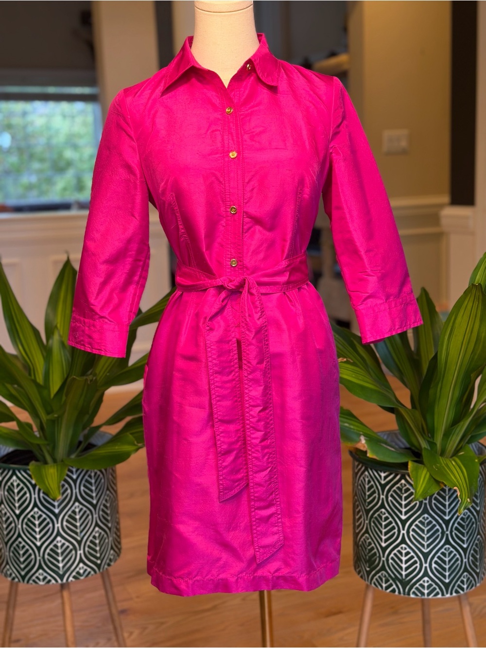 Talbots Barbiecore 100% Silk Dress Pink/Gold Buttons 2010s Size 2P  (VGUC)